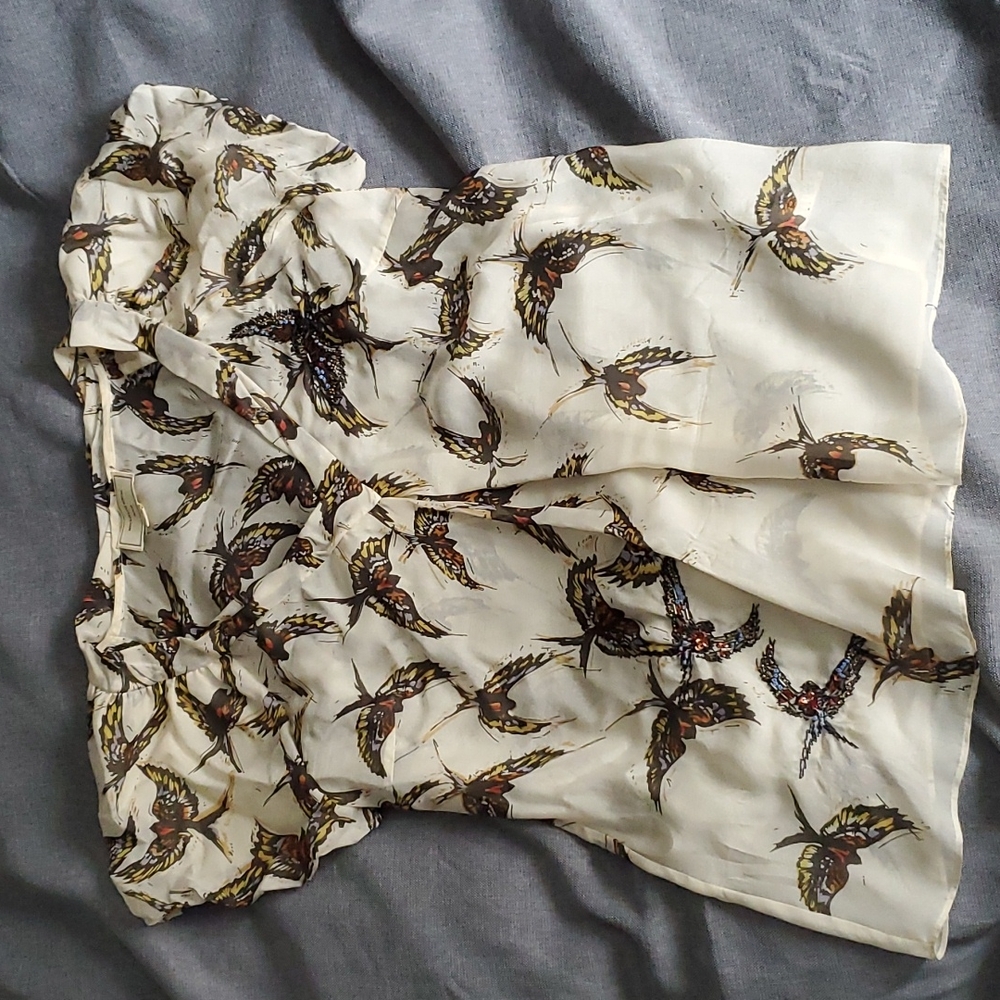 Anthropologie Moulinette Soeurs 100% Silk cream bird top. - Picture 2 of 8